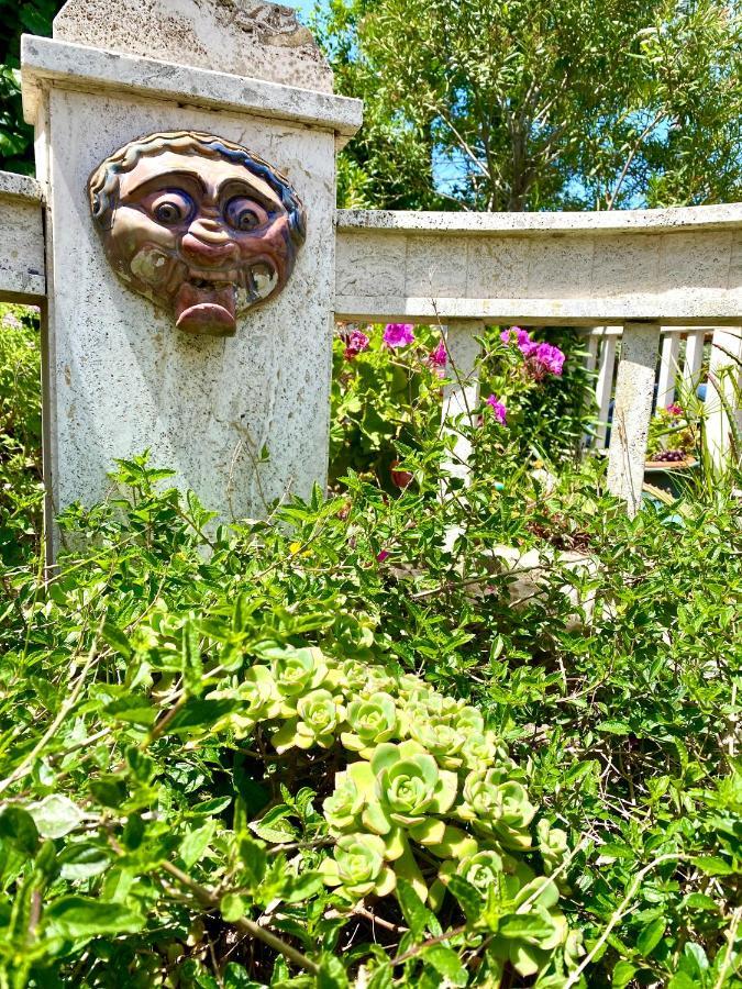 Villa Rocco Rooms Santa Teresa Gallura Exterior foto